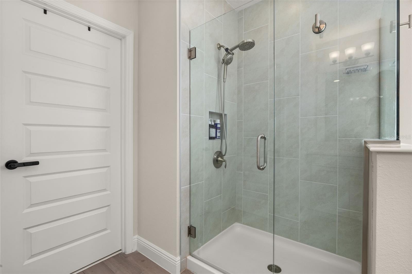 Image 38 of 86 For 18339 Oliver Twist Way