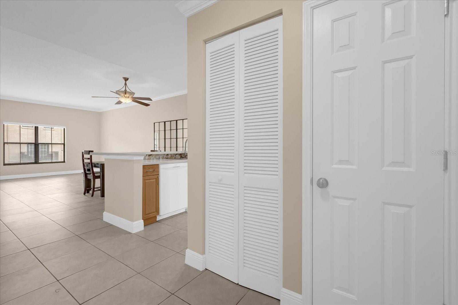 Image 4 of 28 For 706 Westpark Way 203