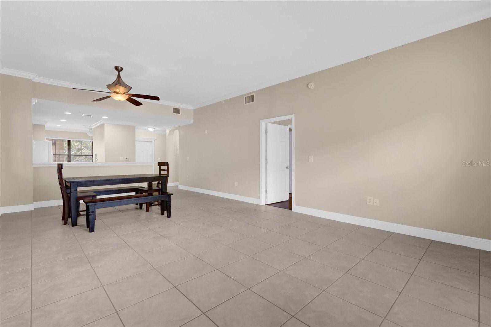 Image 9 of 28 For 706 Westpark Way 203