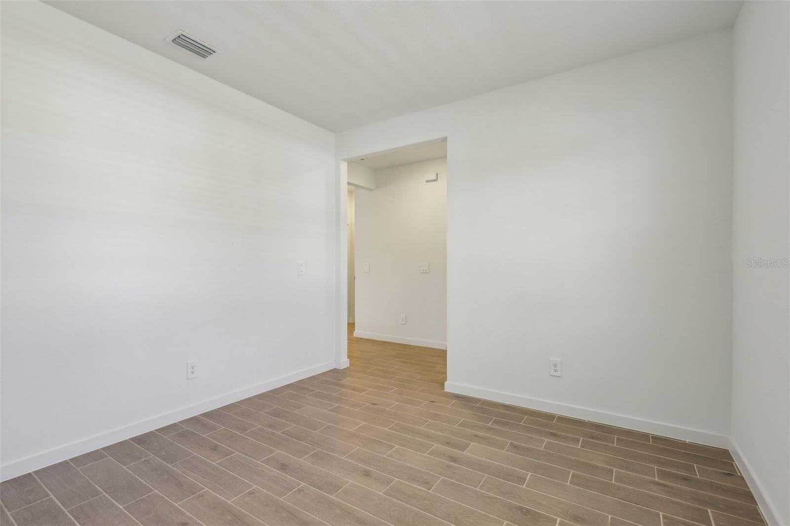 Image 16 of 33 For 25 Ararat Drive