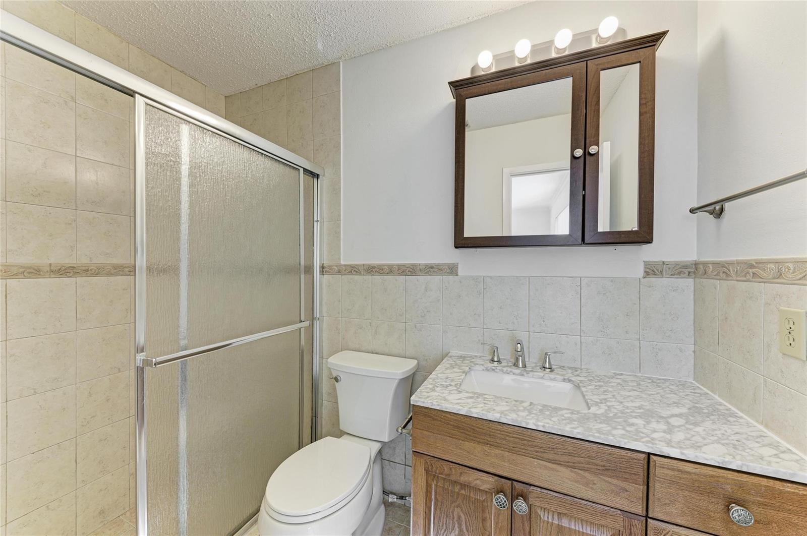 Image 11 of 22 For 408 43rd Street Boulevard W