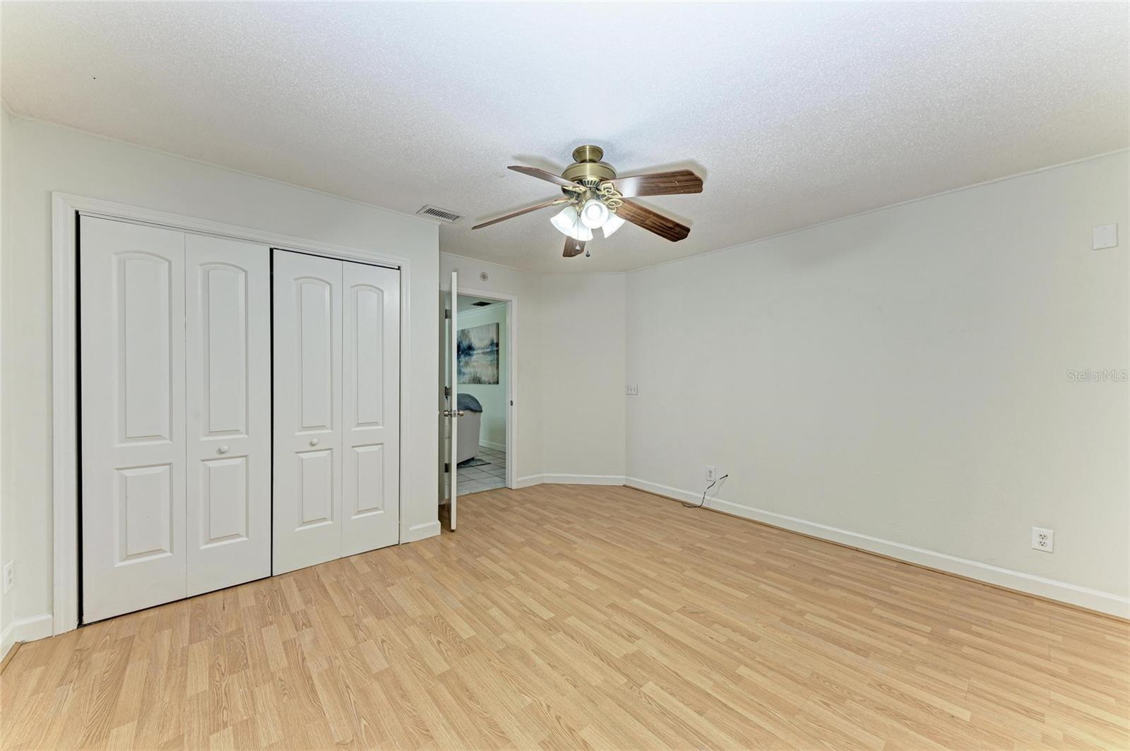Image 15 of 22 For 408 43rd Street Boulevard W