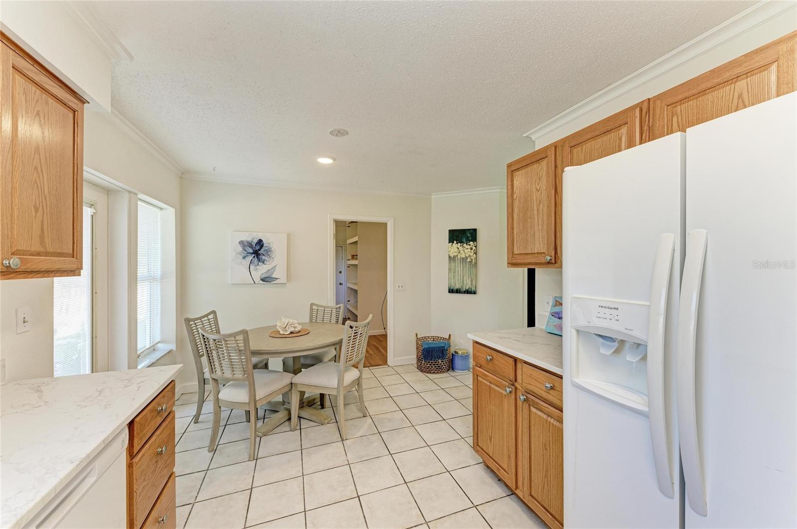 Image 8 of 22 For 408 43rd Street Boulevard W