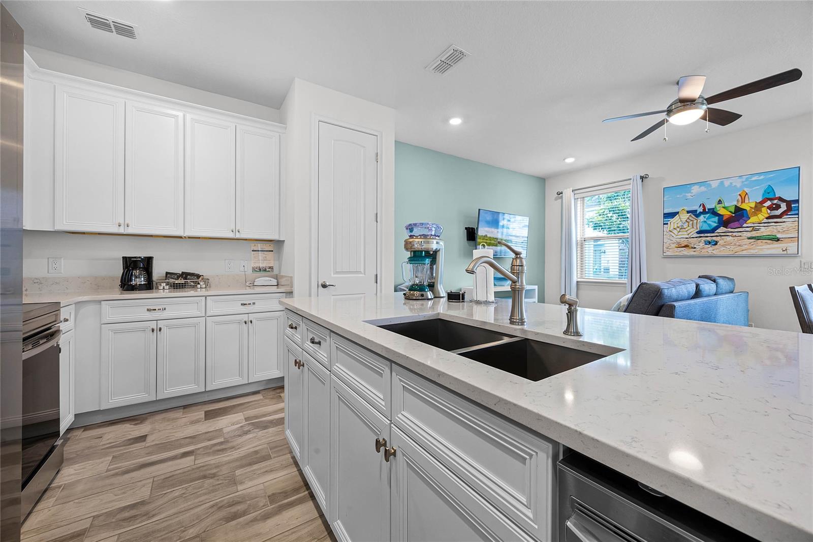 Image 15 of 86 For 8179 Coconut Place