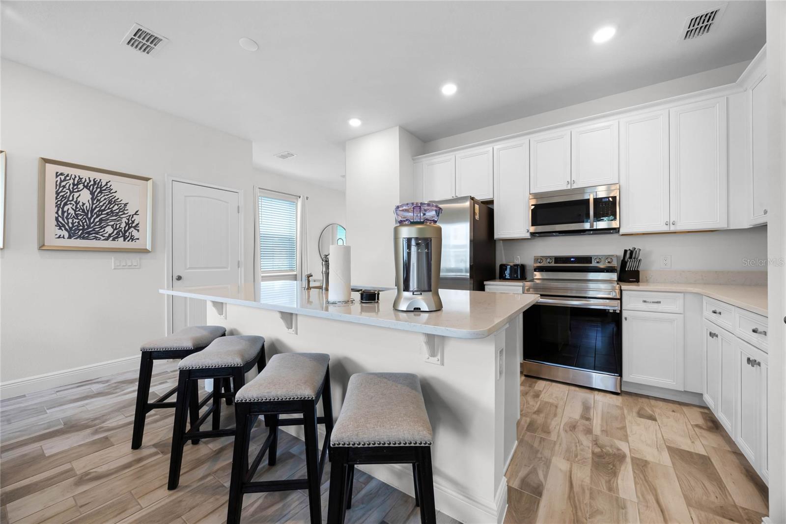 Image 18 of 86 For 8179 Coconut Place