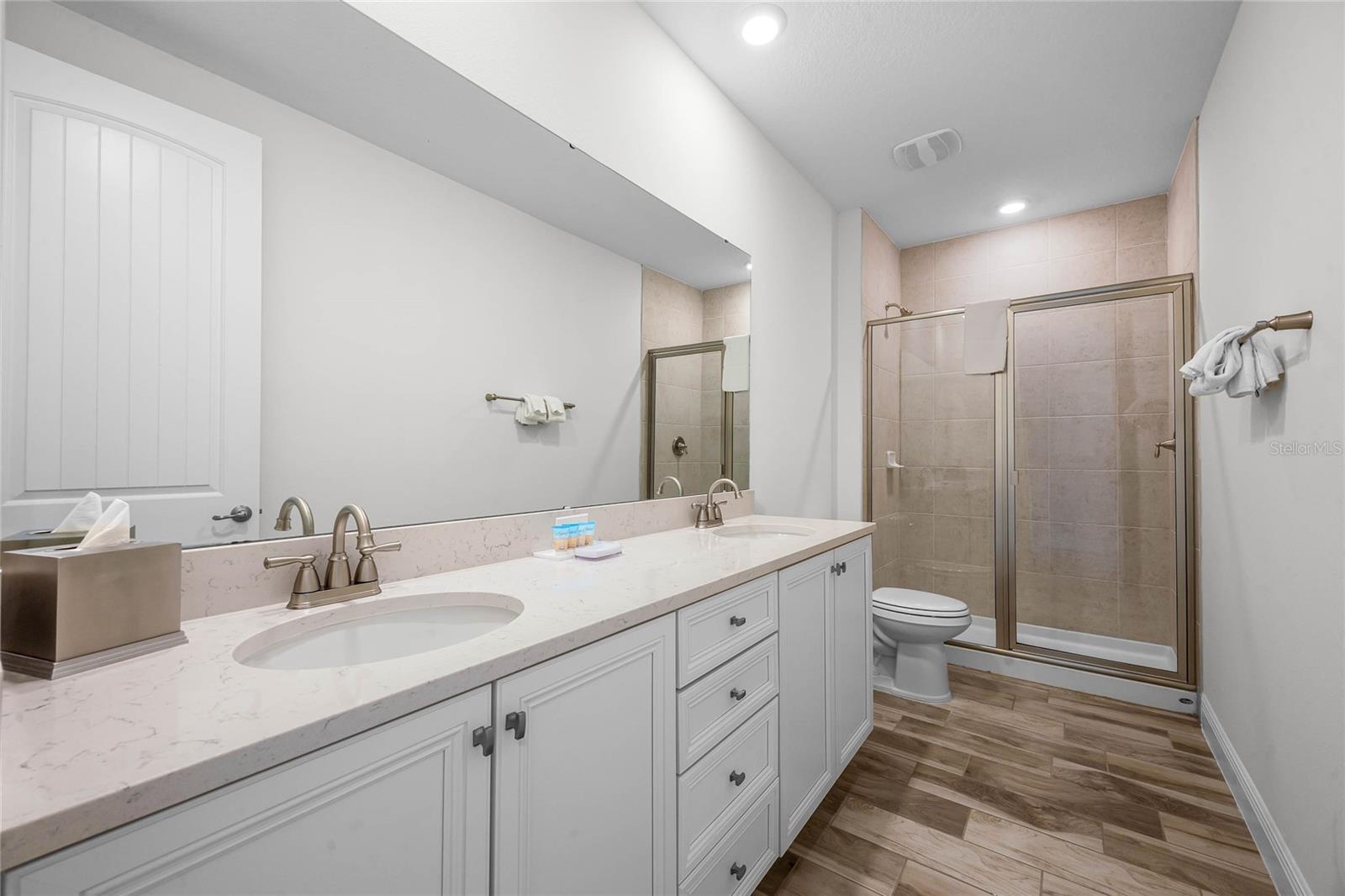 Image 40 of 86 For 8179 Coconut Place