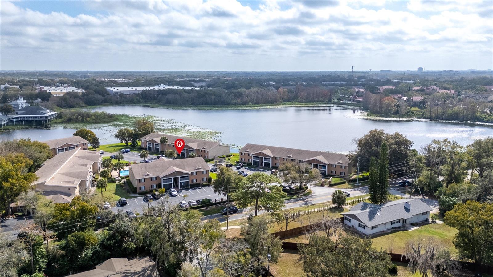 Image 23 of 30 For 165 Pearl Lake Causeway 202