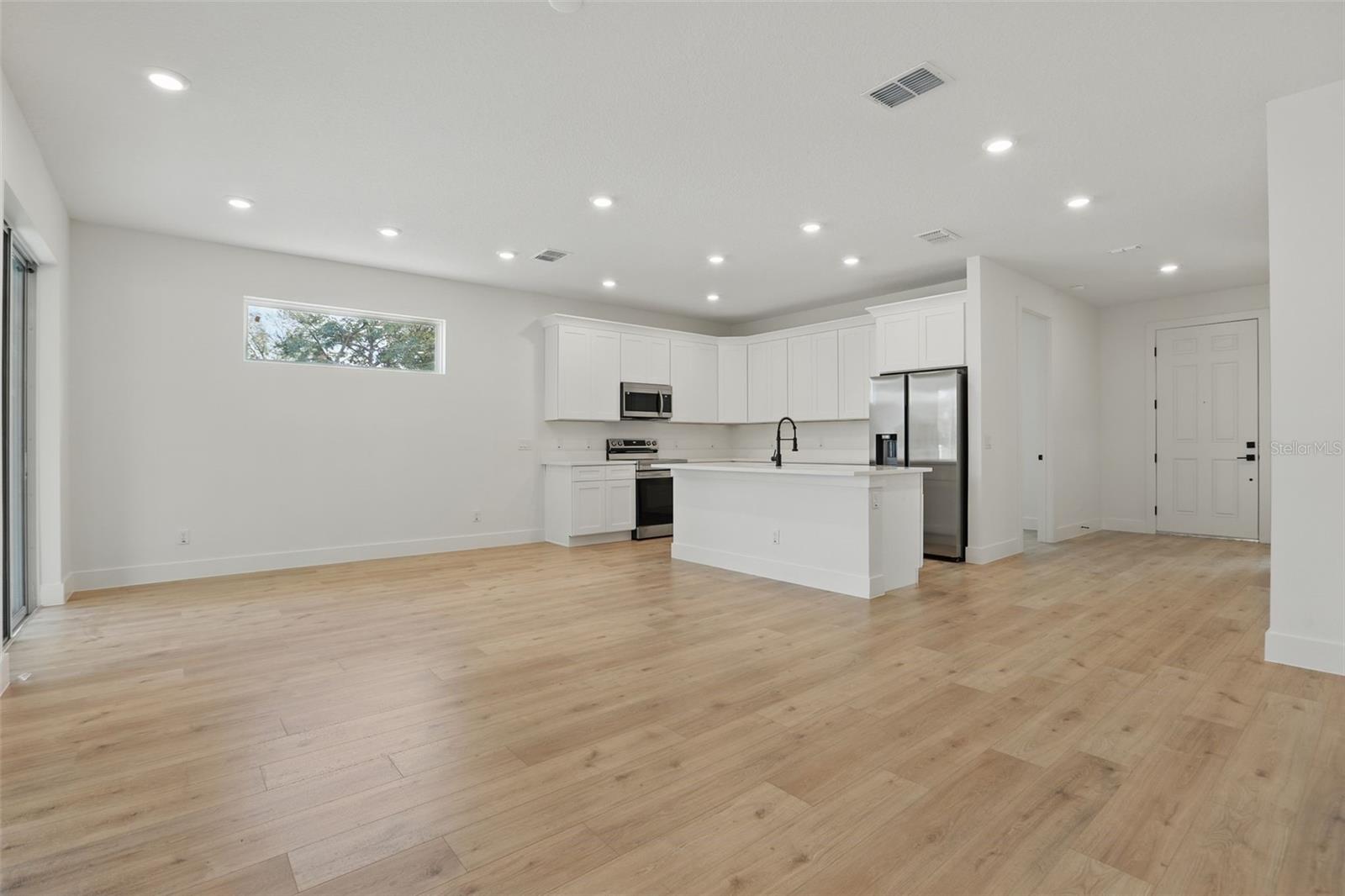 Image 11 of 40 For 355 Anderson Drive