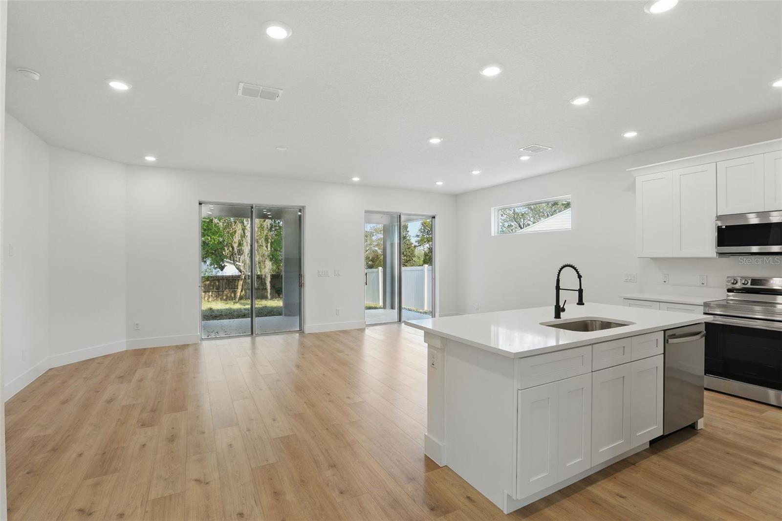 Image 9 of 40 For 355 Anderson Drive