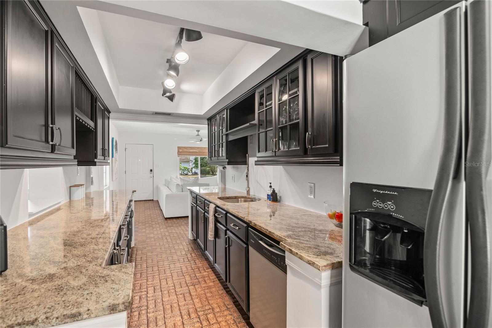 Image 14 of 47 For 1410 Osceola Court