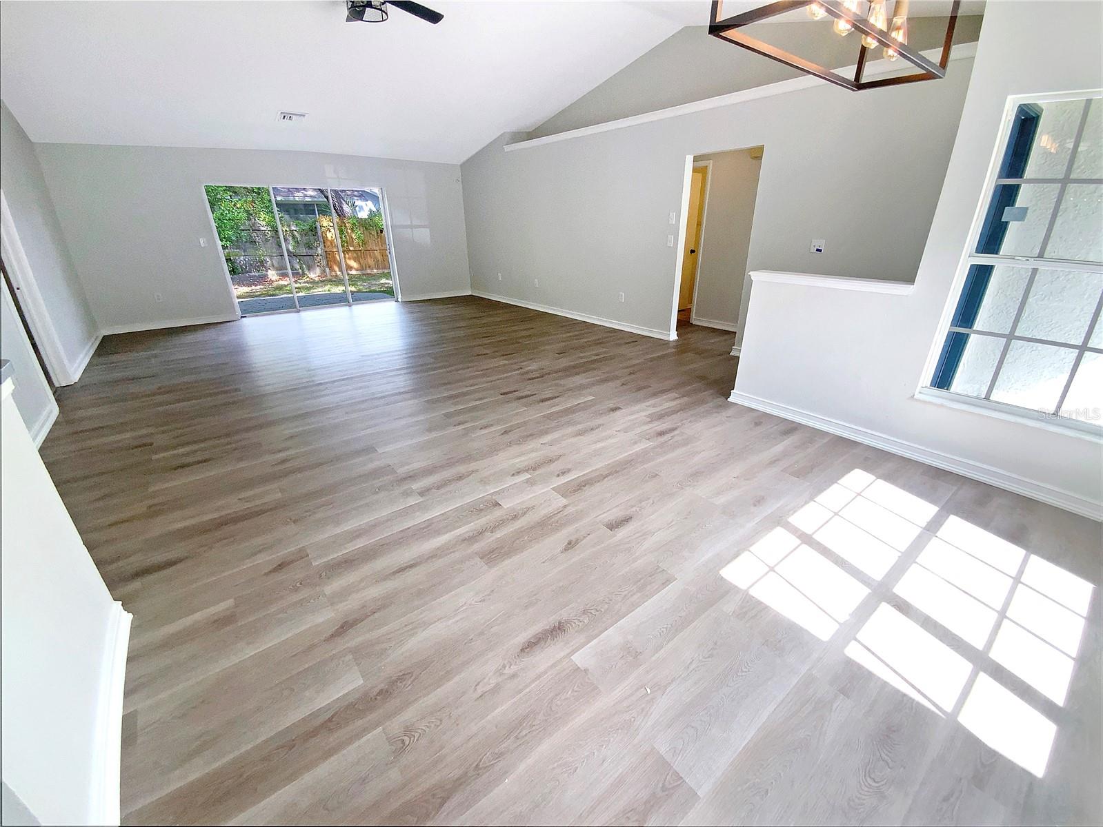 Image 30 of 33 For 8103 Rhanbuoy Road