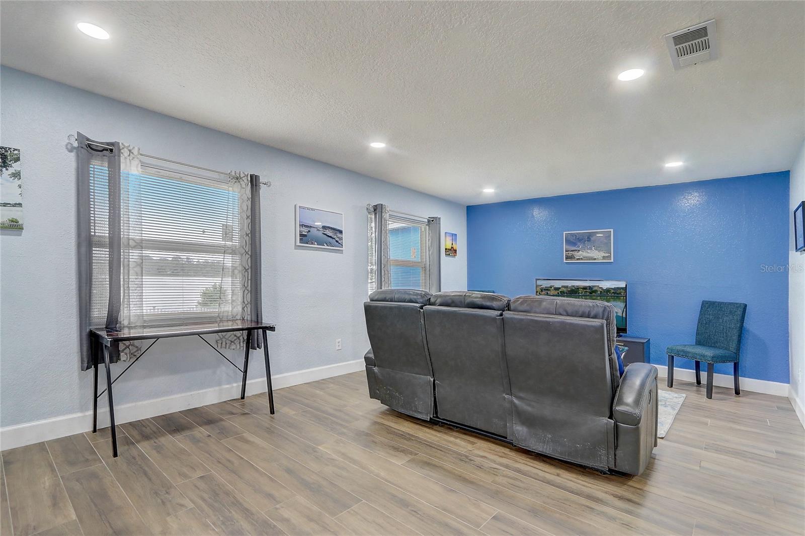 Image 8 of 37 For 2743 Grandola Drive