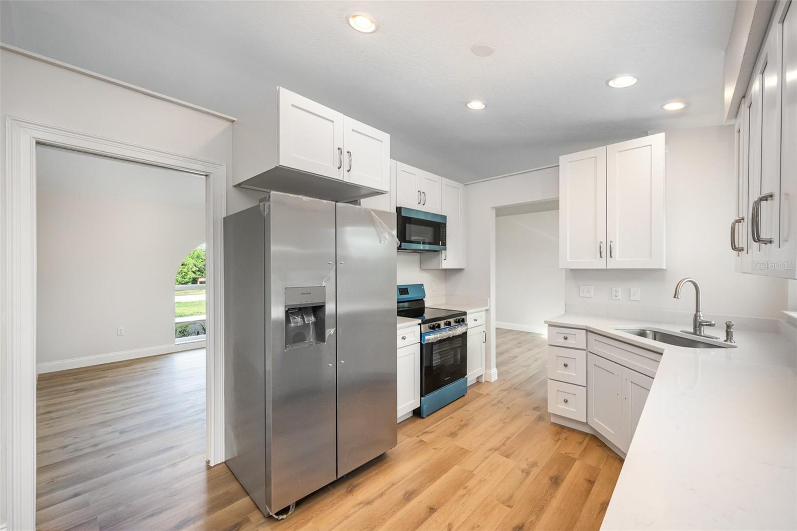 Image 11 of 35 For 1001 Glencove Avenue Nw
