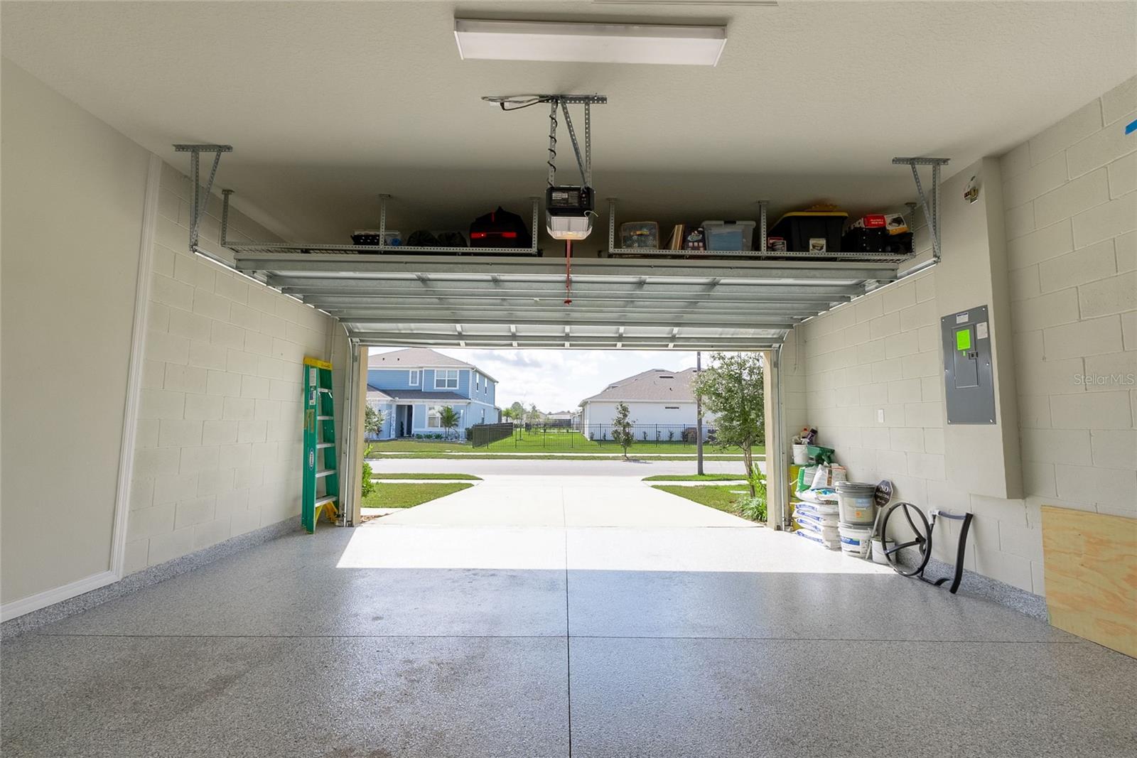 Image 32 of 43 For 5637 Cedar Chase Drive