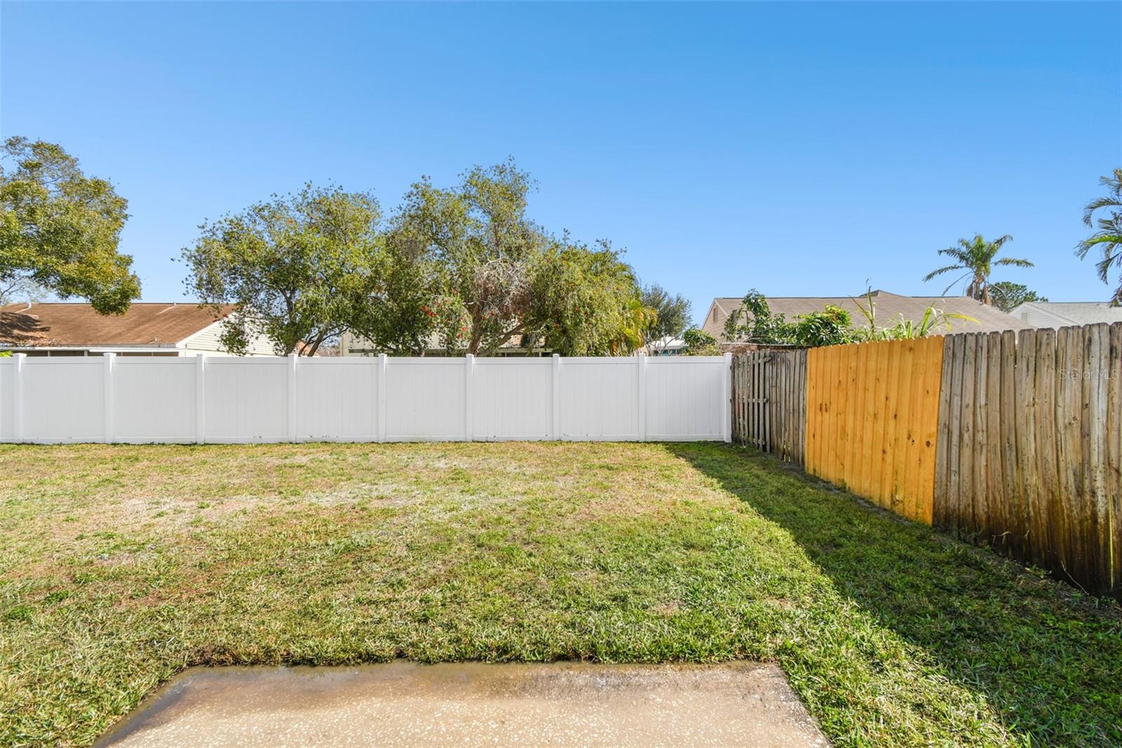 Image 31 of 36 For 12877 Gorda Circle W