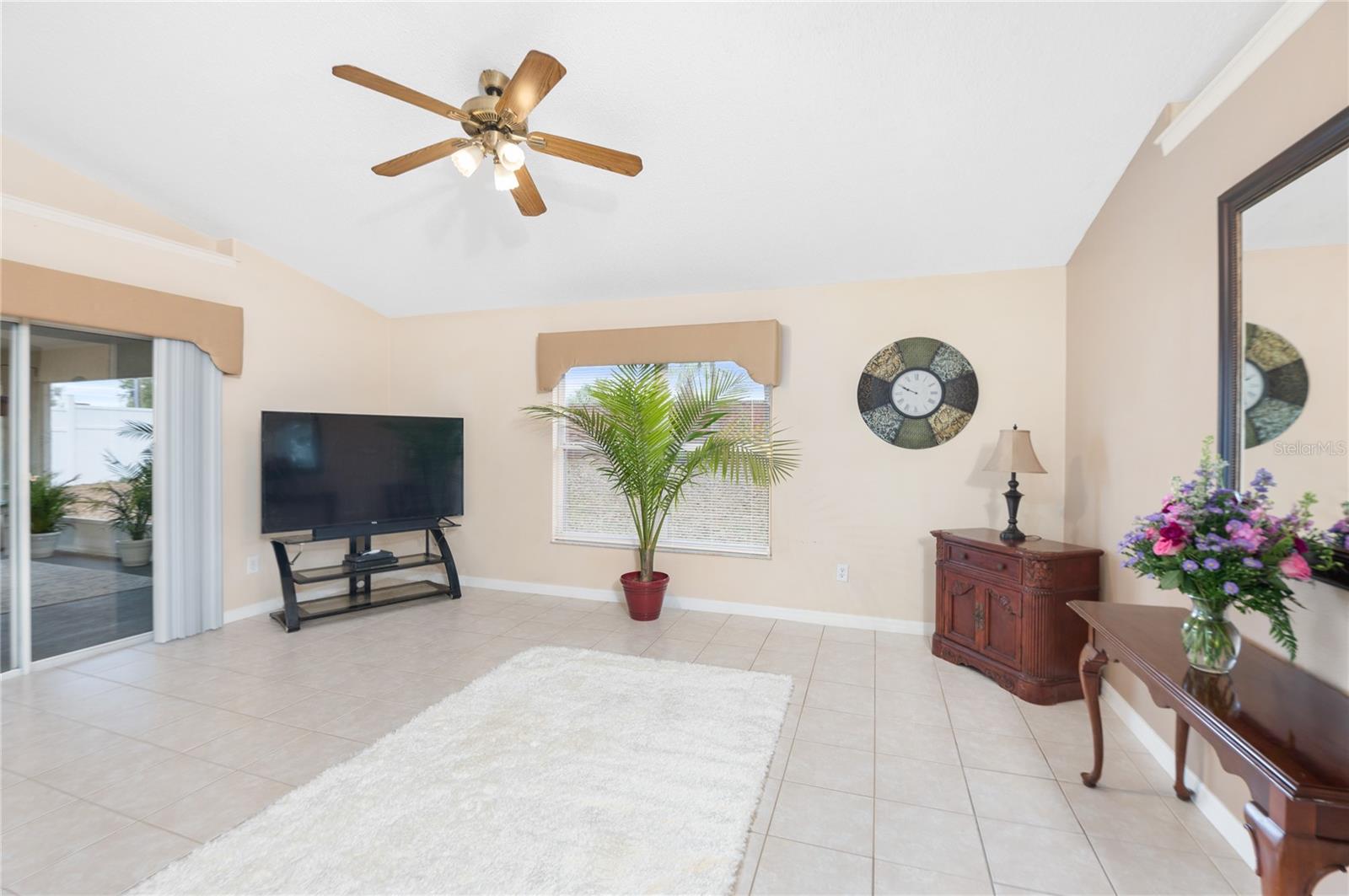 Image 16 of 36 For 3203 Victoria Lane