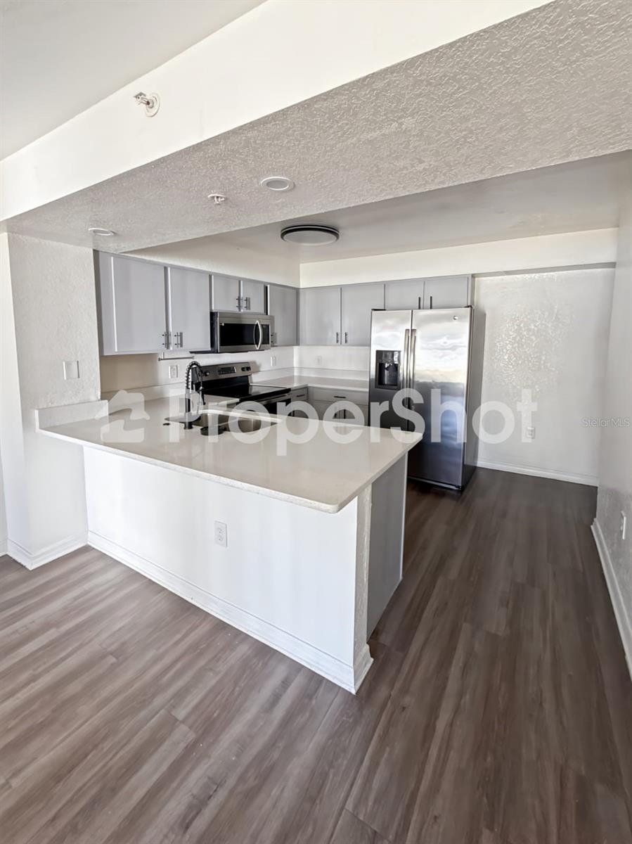 Image 8 of 11 For 2323 Mccoy Road 610