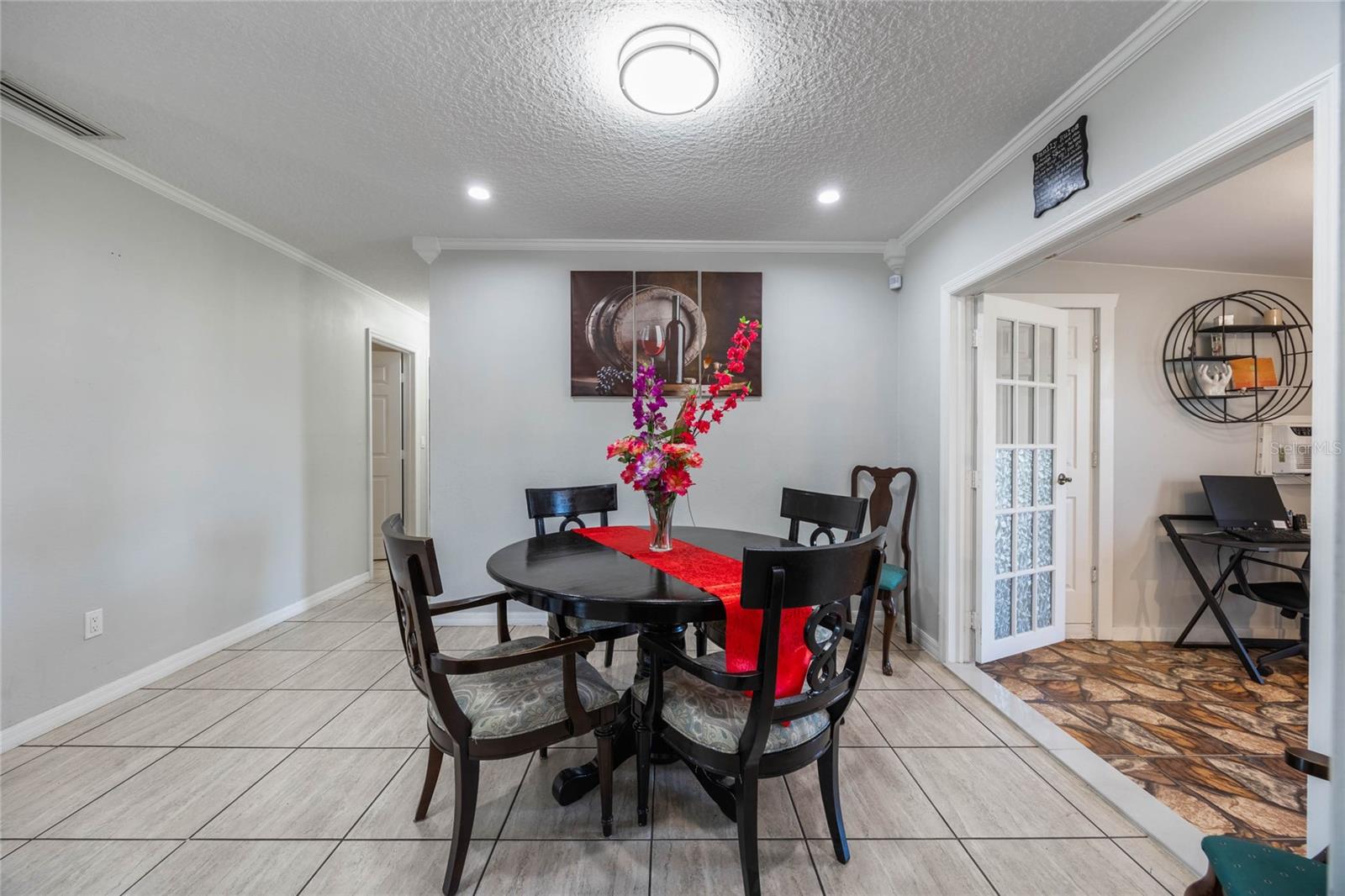 Image 13 of 64 For 2662 Hibiscus Court