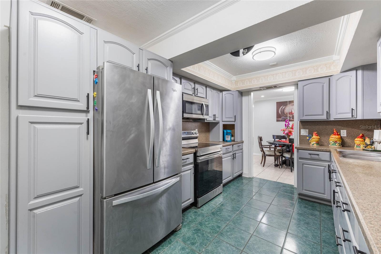 Image 19 of 64 For 2662 Hibiscus Court