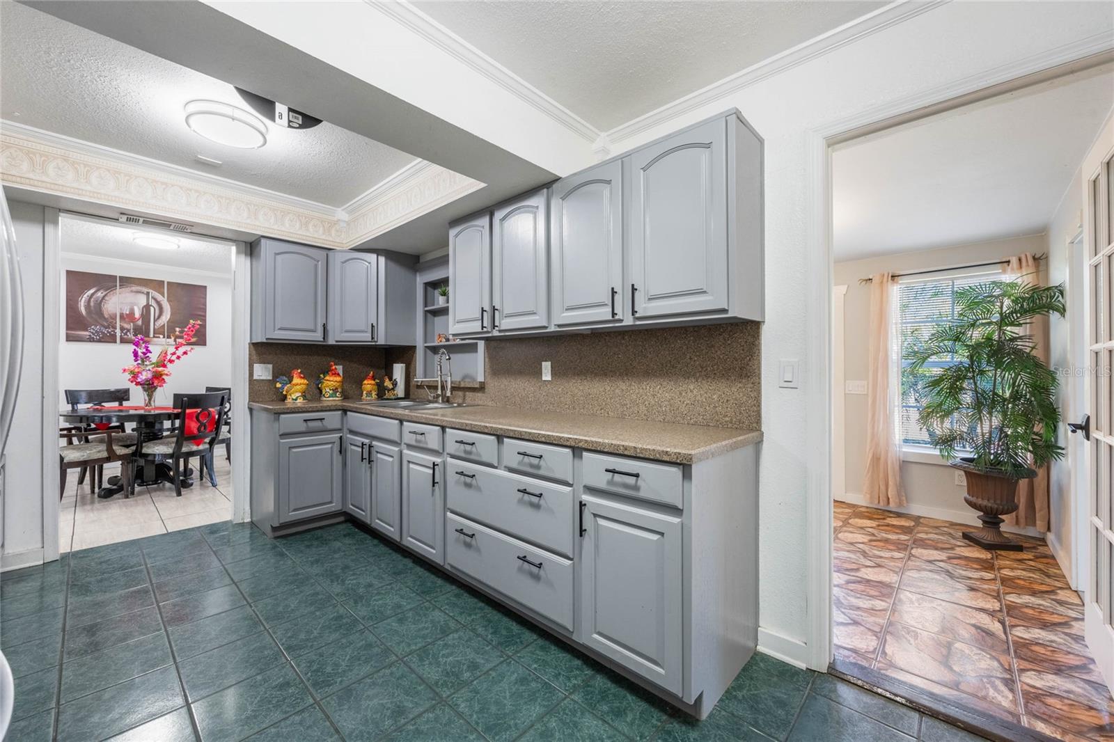 Image 23 of 64 For 2662 Hibiscus Court