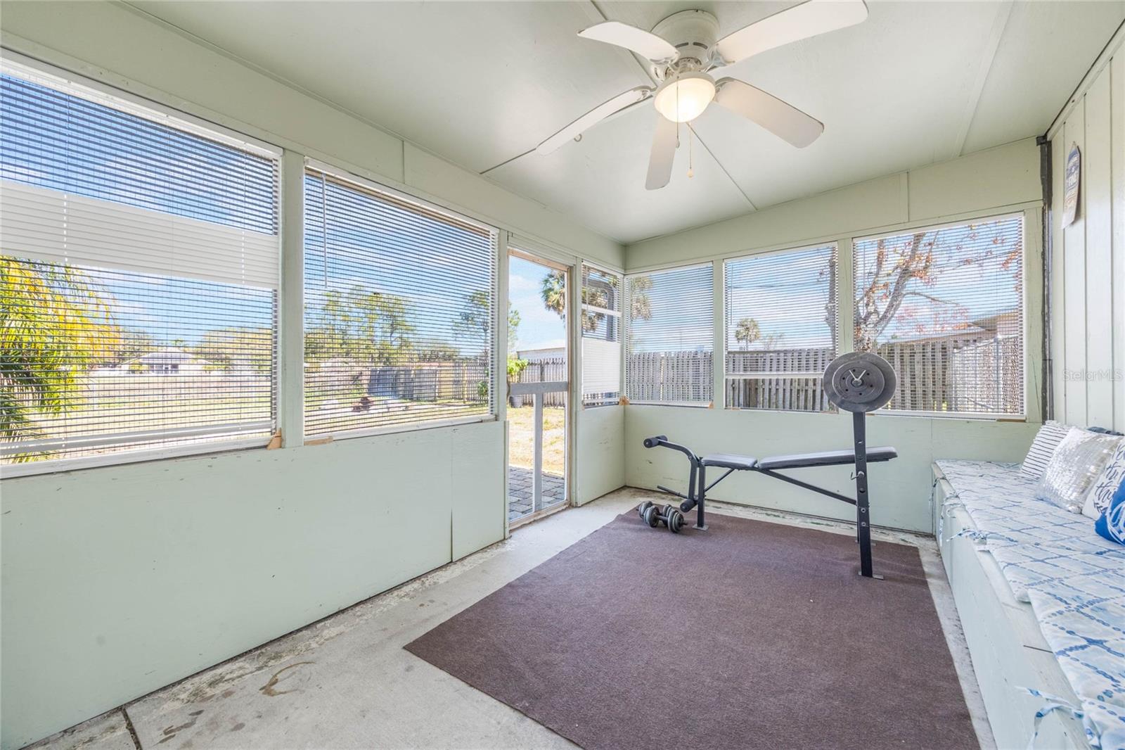 Image 35 of 64 For 2662 Hibiscus Court