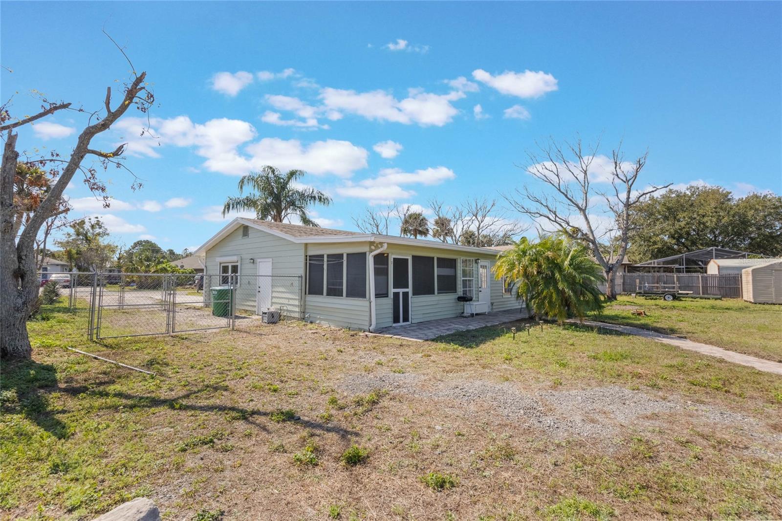 Image 40 of 64 For 2662 Hibiscus Court