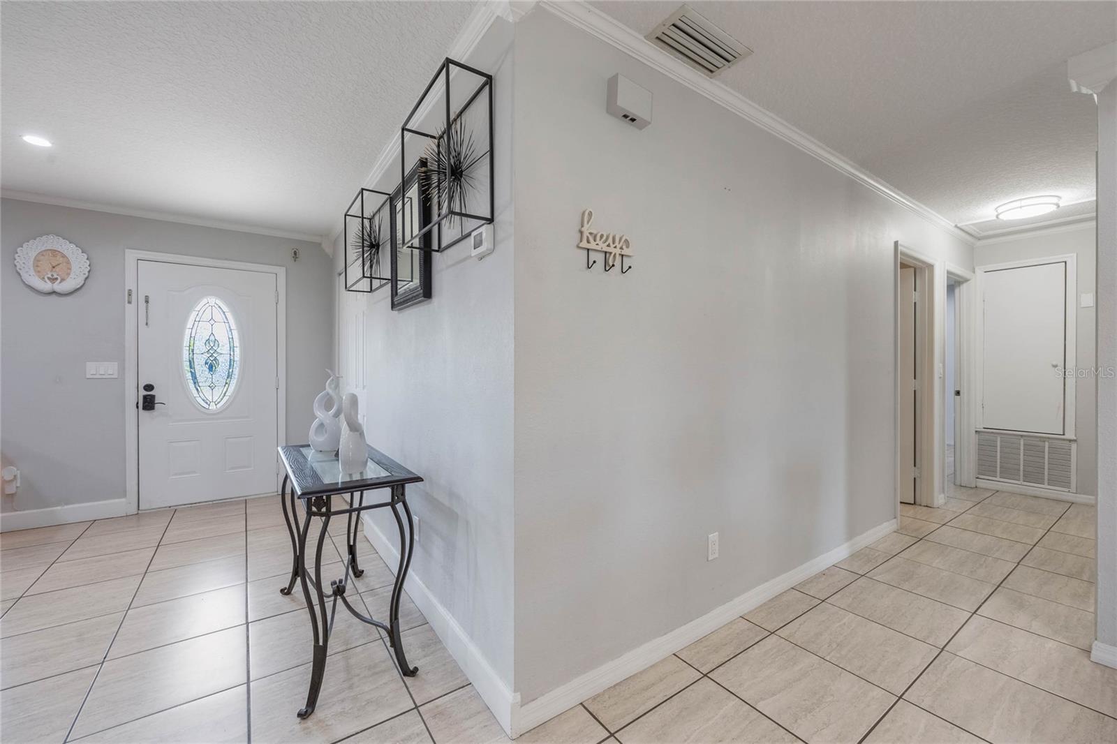 Image 5 of 64 For 2662 Hibiscus Court