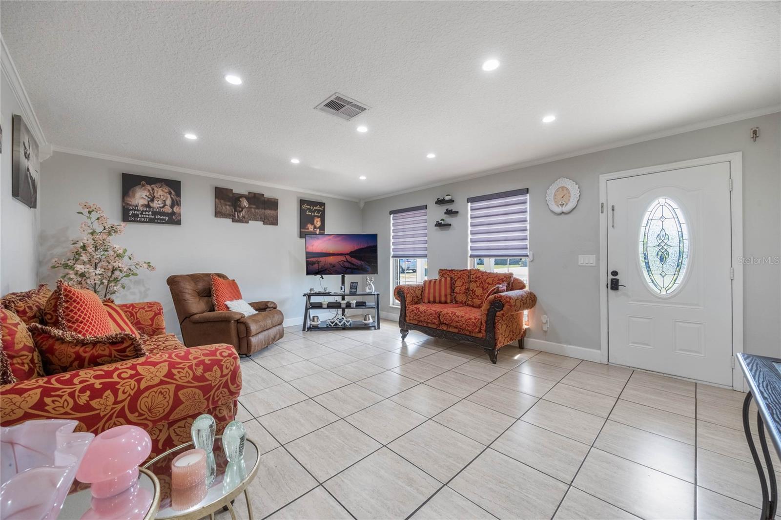 Image 6 of 64 For 2662 Hibiscus Court