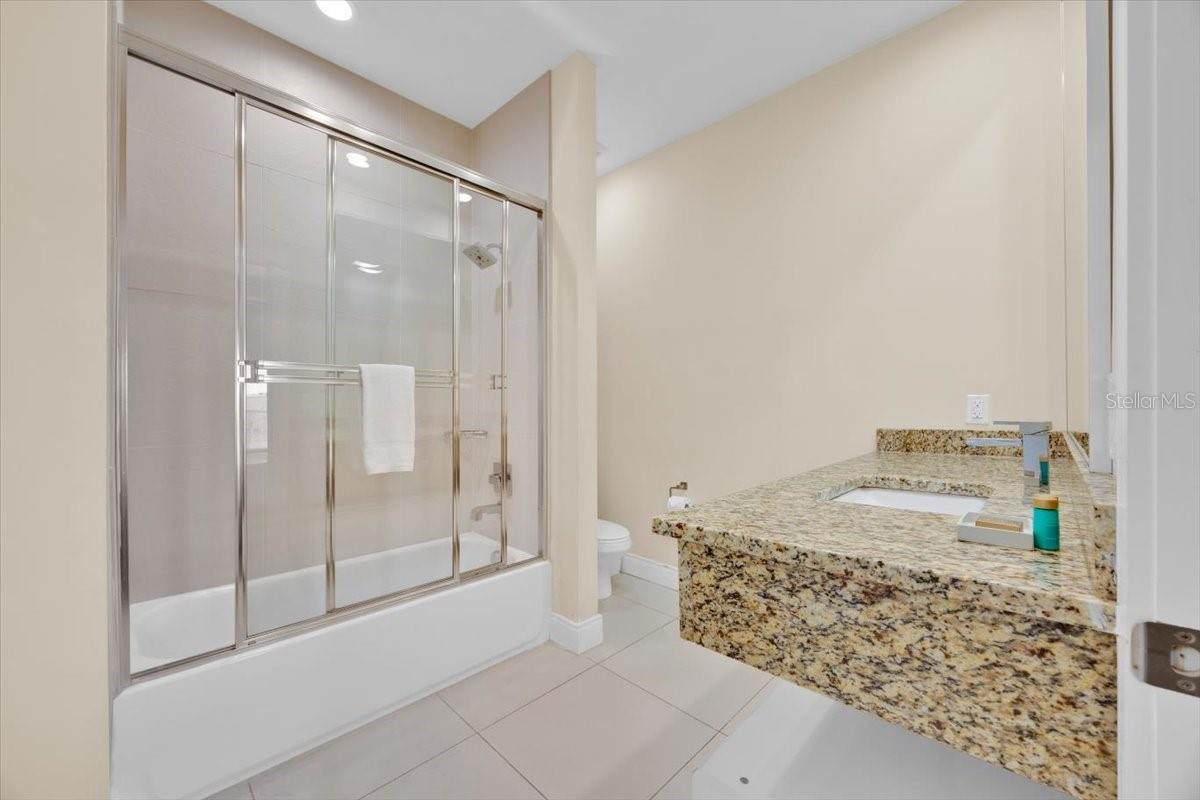 Image 25 of 32 For 7663 Recife Drive