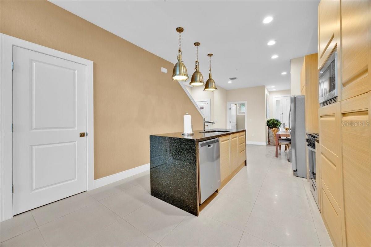 Image 8 of 32 For 7663 Recife Drive