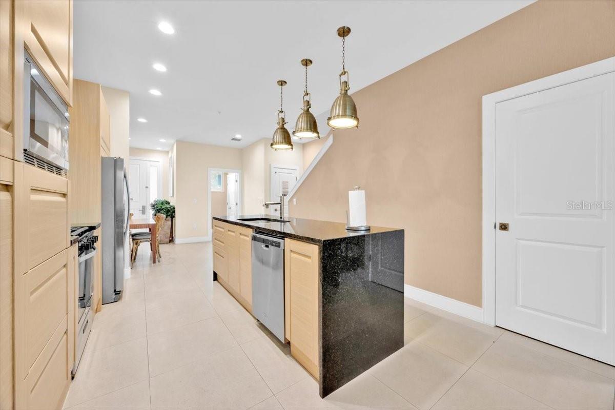 Image 9 of 32 For 7661 Recife Drive