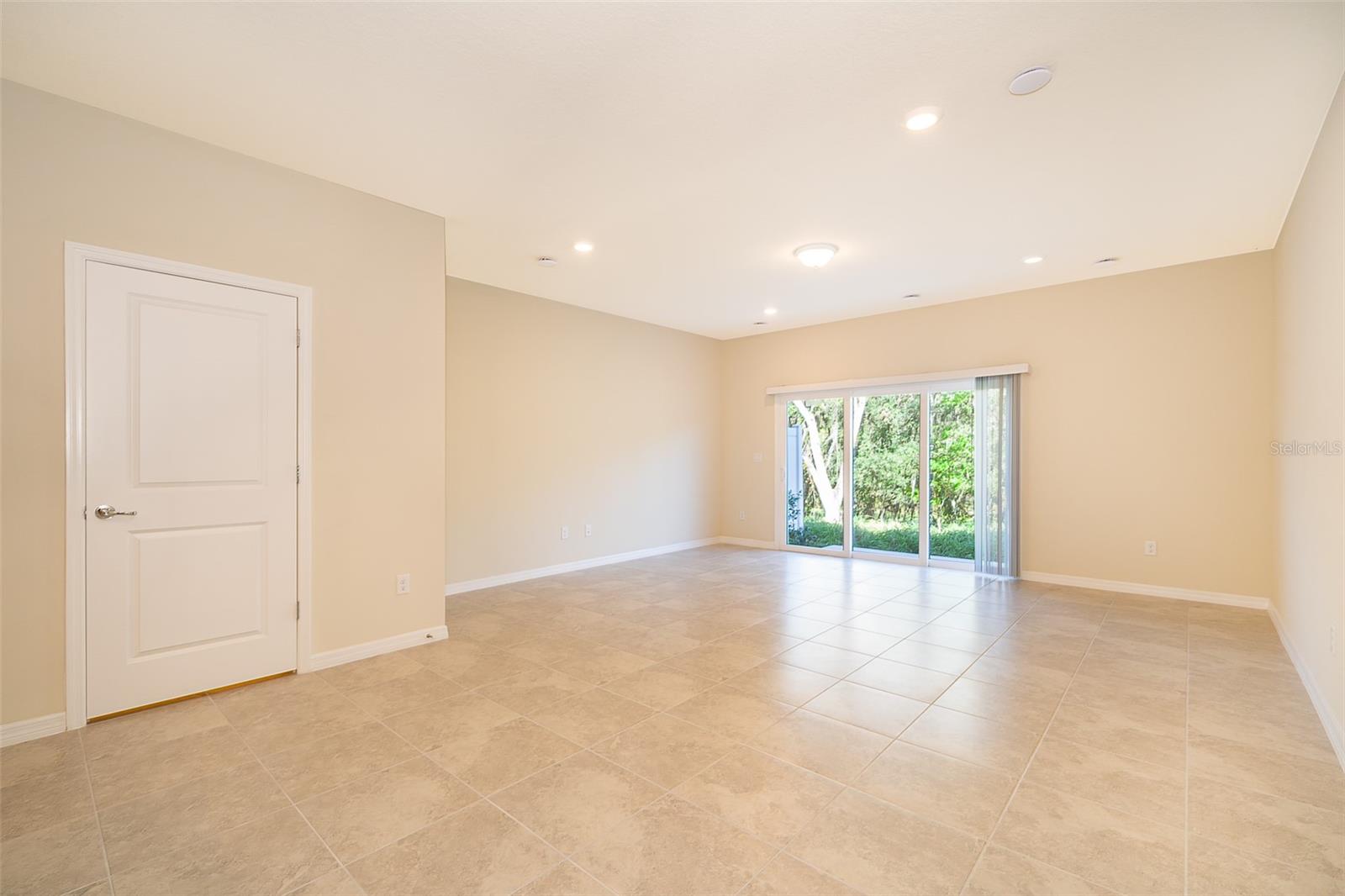 Image 10 of 25 For 4653 Sparkling Shell Avenue
