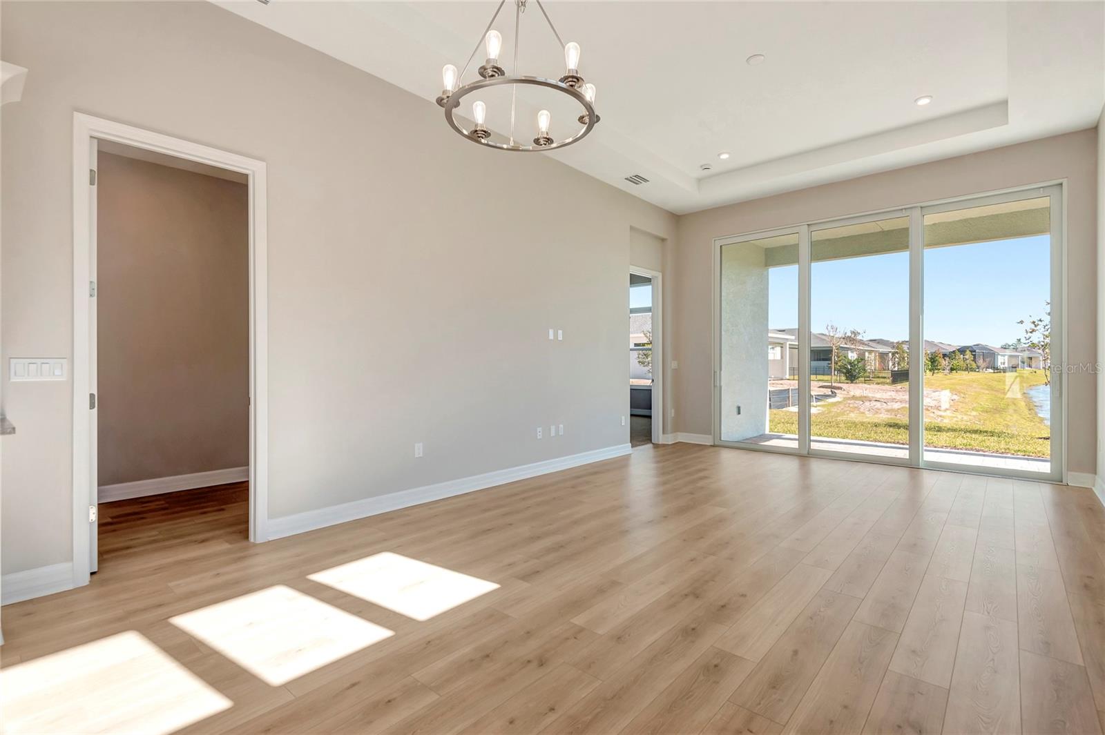 Image 17 of 30 For 889 Megano Boulevard