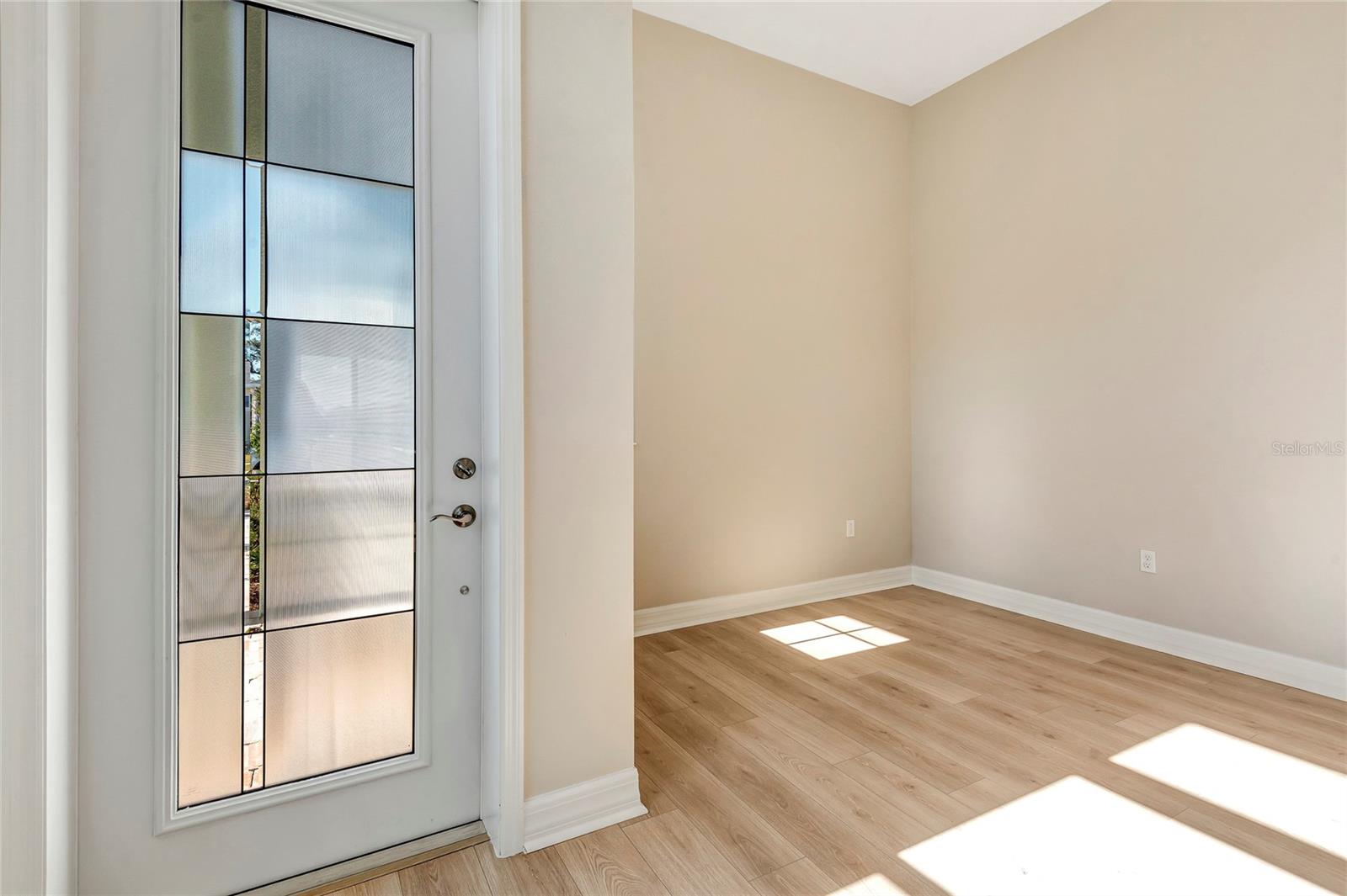 Image 19 of 30 For 889 Megano Boulevard