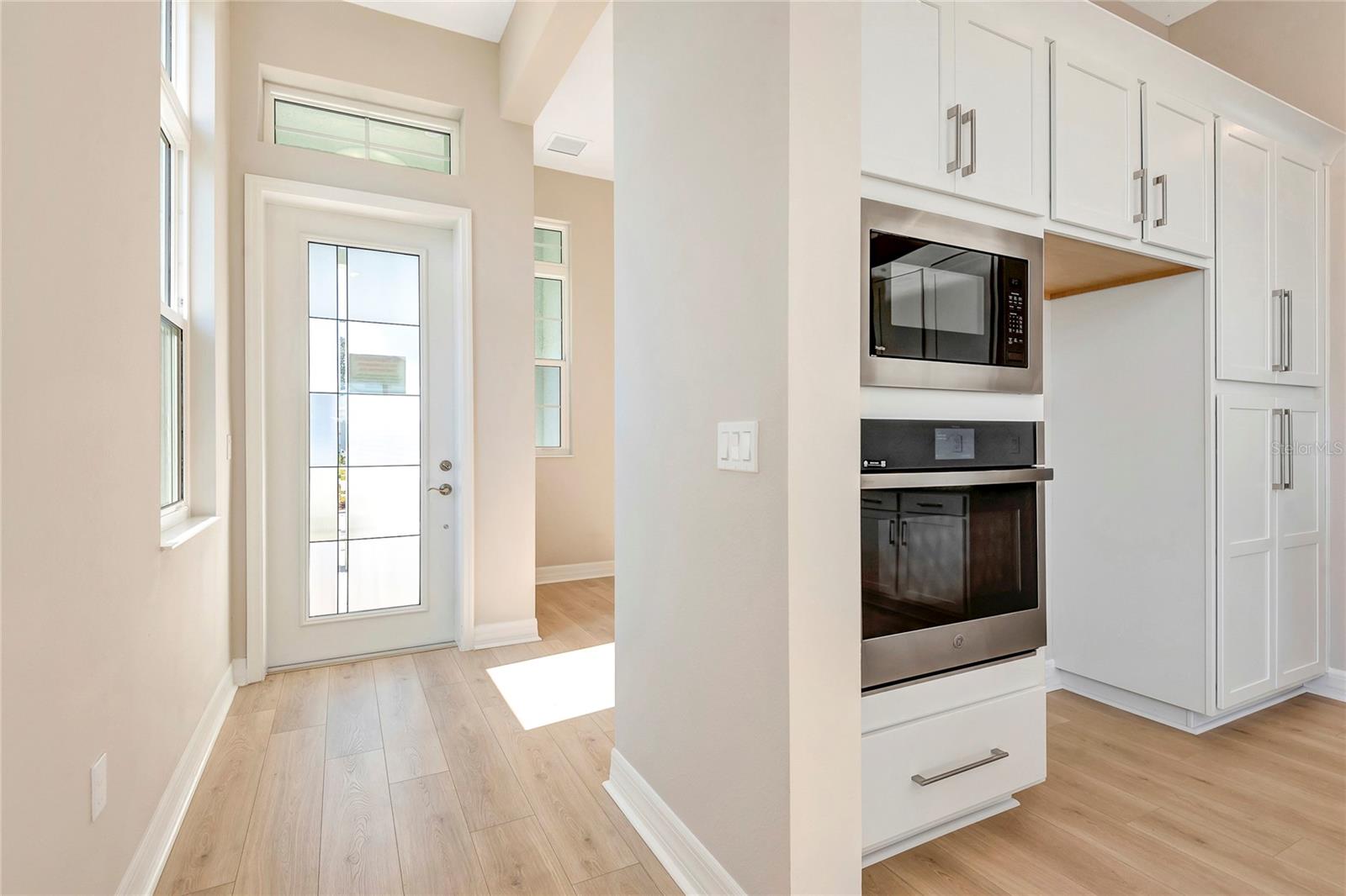Image 5 of 30 For 889 Megano Boulevard