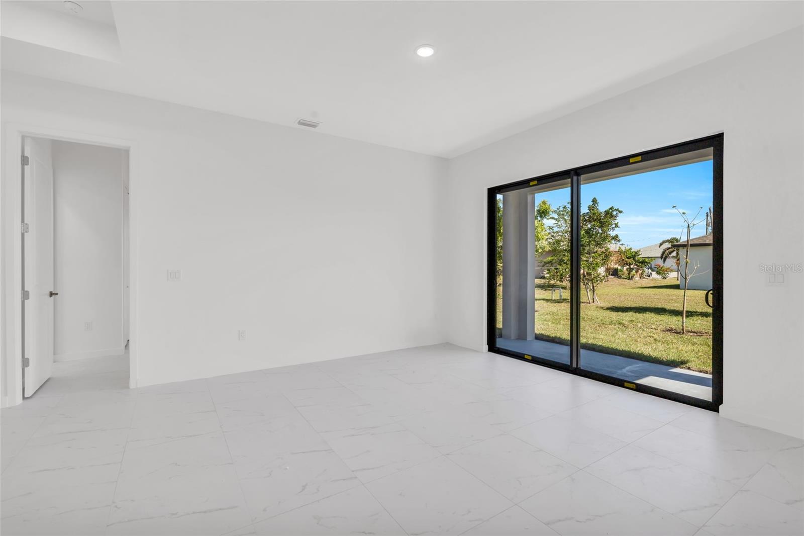 Image 13 of 31 For 3924 38th Street