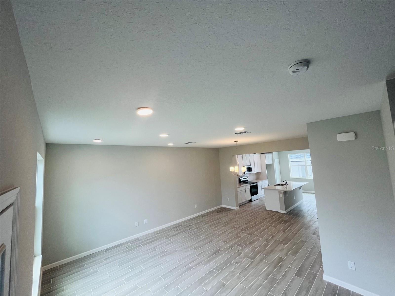 Image 19 of 46 For 15352 Burgtheater Drive