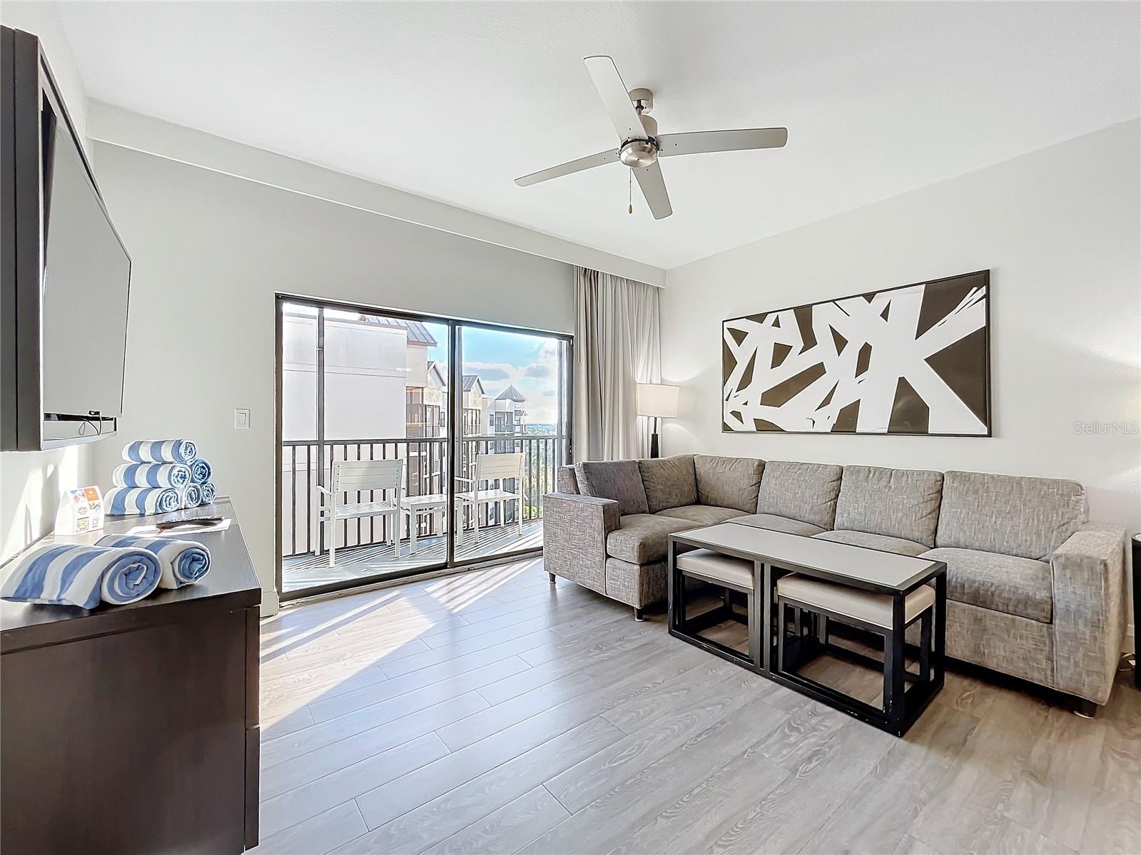 Image 11 of 29 For 14501 Grove Resort Avenue 3733
