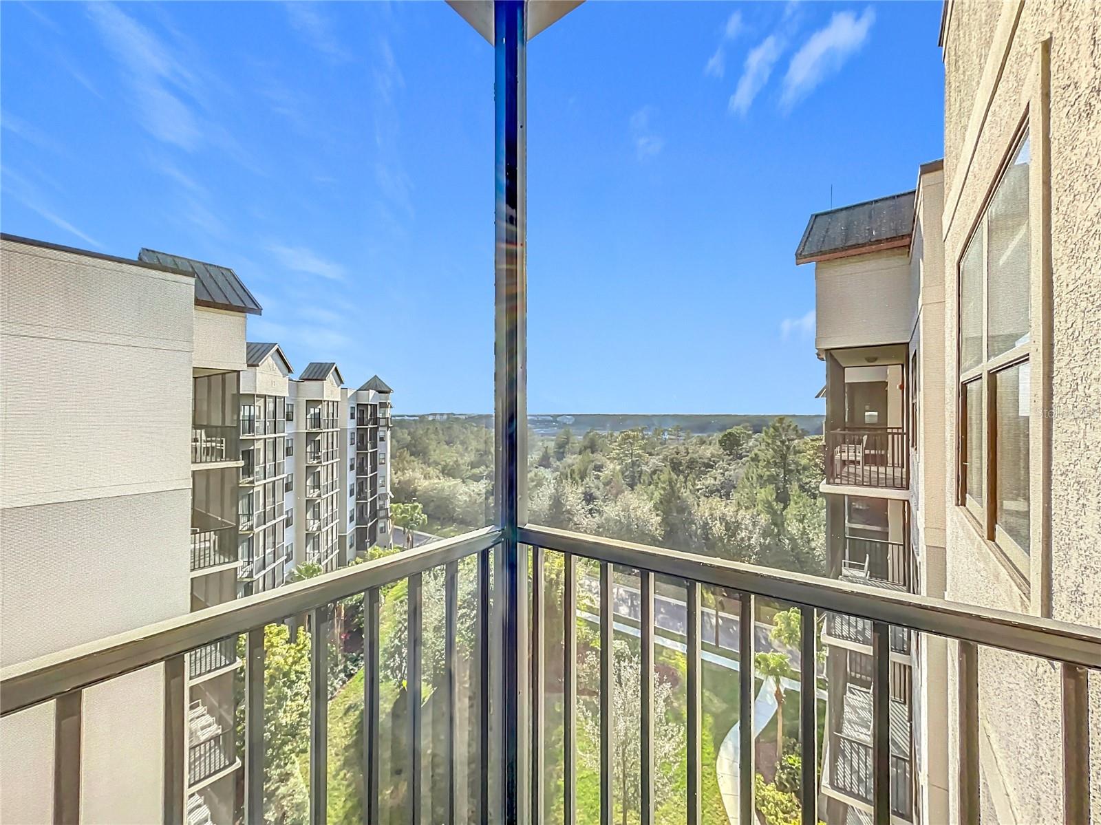 Image 5 of 29 For 14501 Grove Resort Avenue 3733