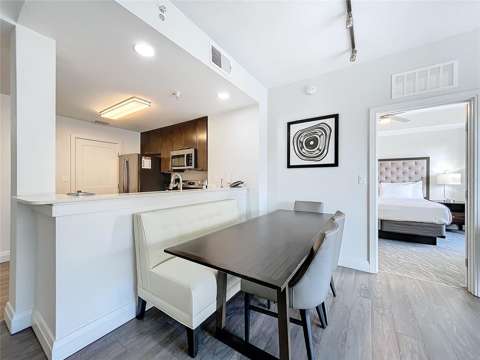 Image 9 of 29 For 14501 Grove Resort Avenue 3733