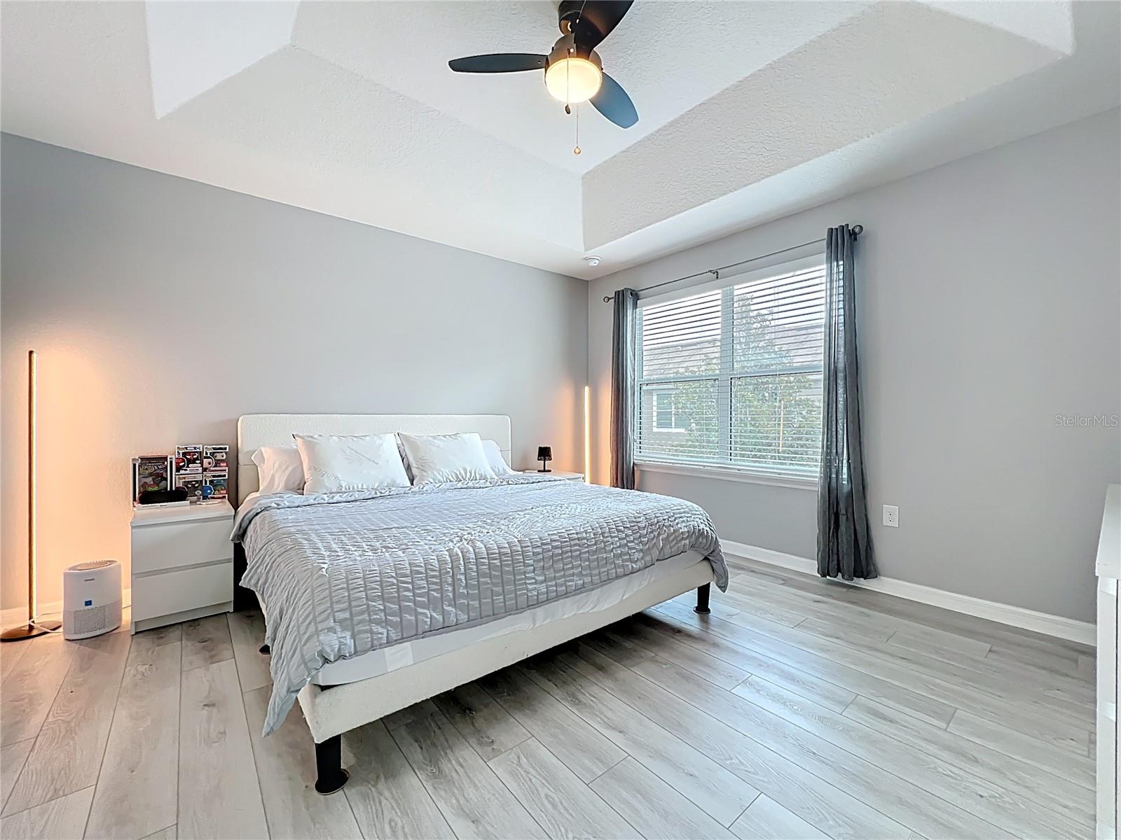 Image 37 of 53 For 9575 Silver Buttonwood Street