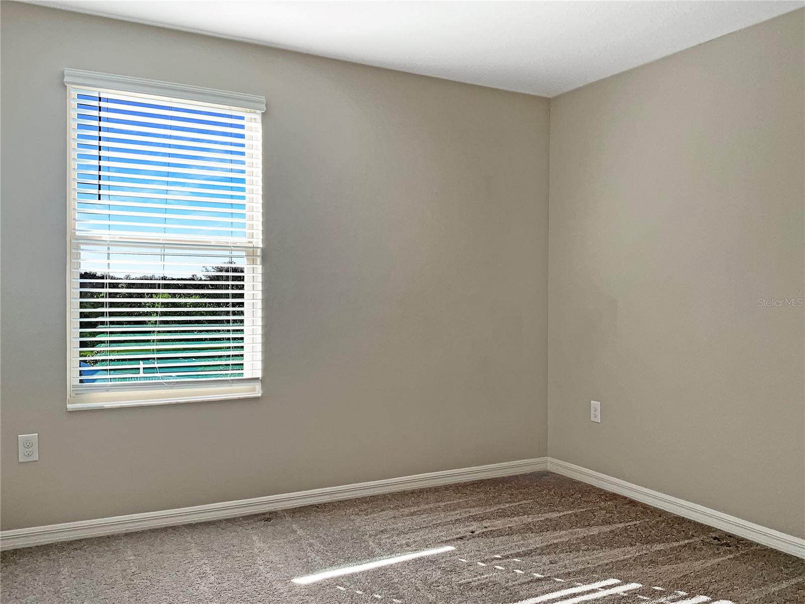 Image 18 of 29 For 14853 Crescent Rock Drive