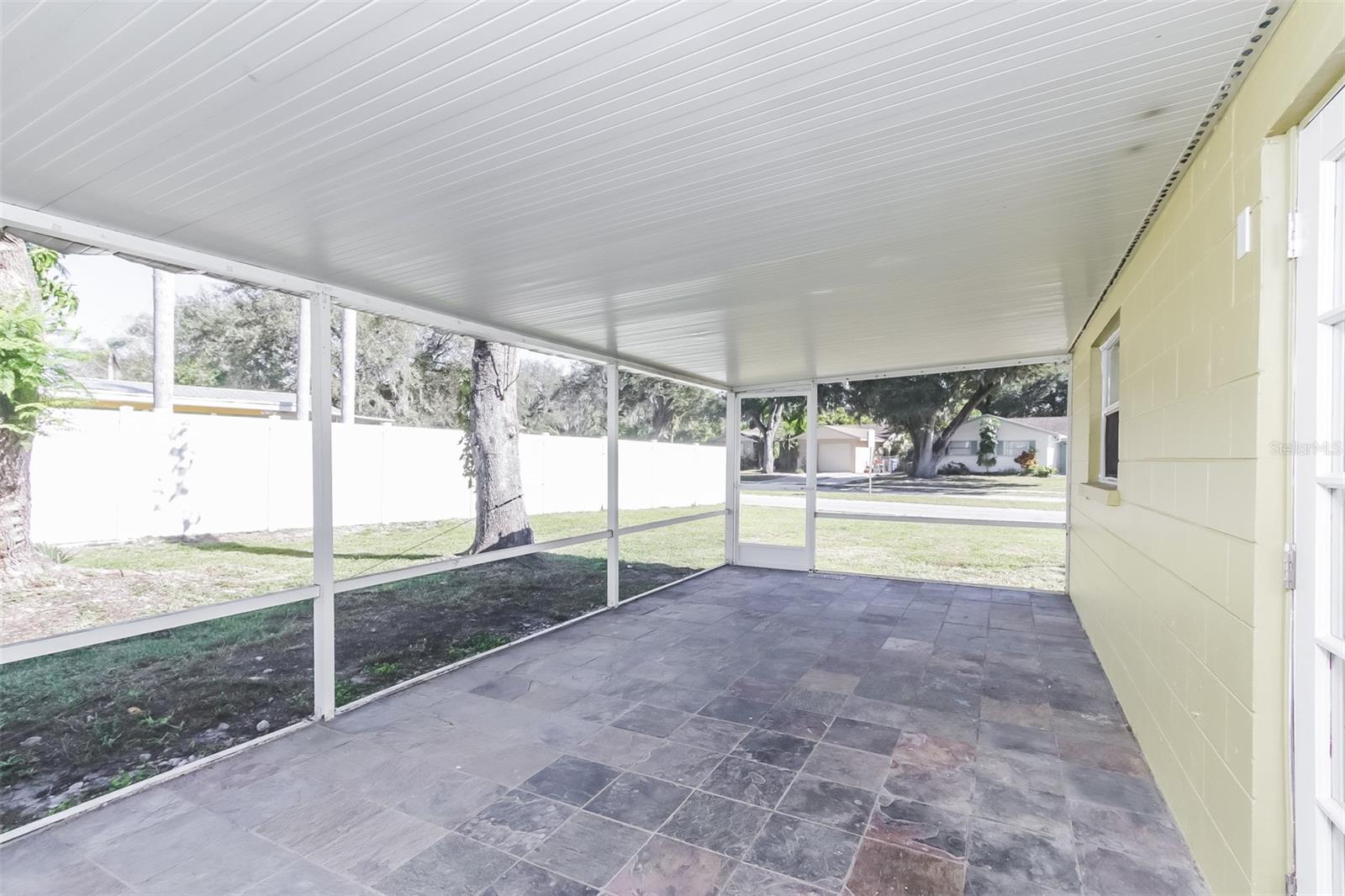 Image 15 of 16 For 5427 Knollwood Place