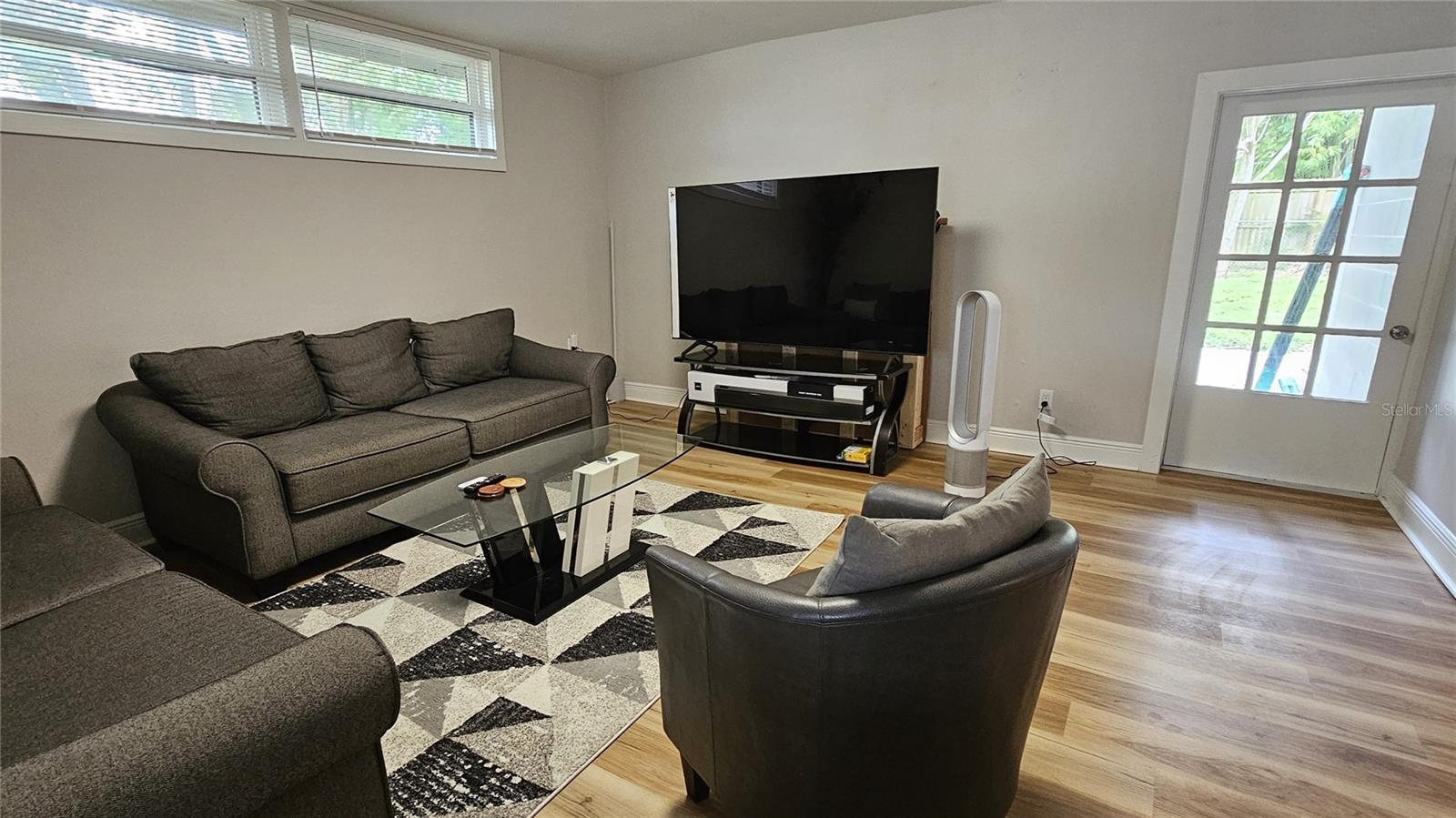 Image 11 of 25 For 5616 Clearview Drive