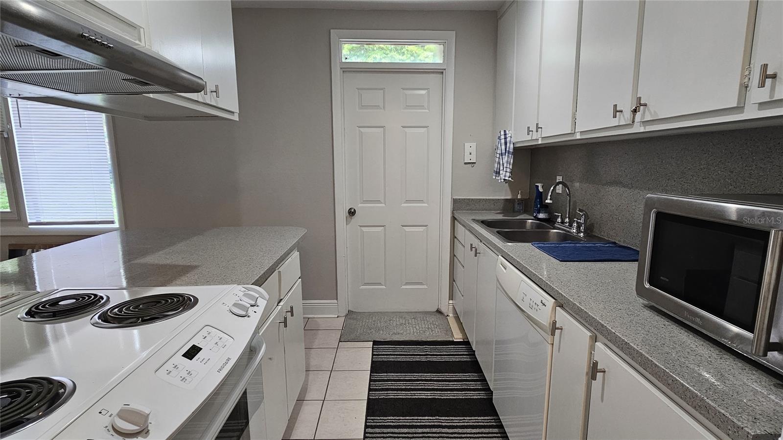 Image 12 of 25 For 5616 Clearview Drive