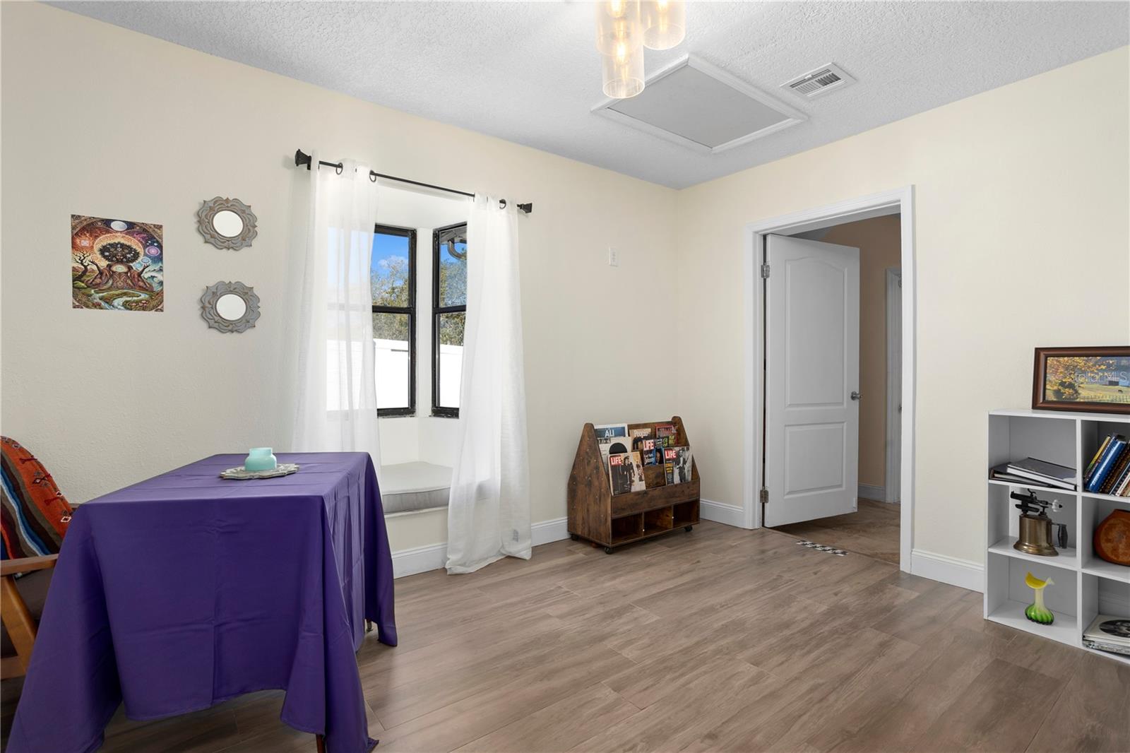 Image 17 of 47 For 2531 Ludlow Street