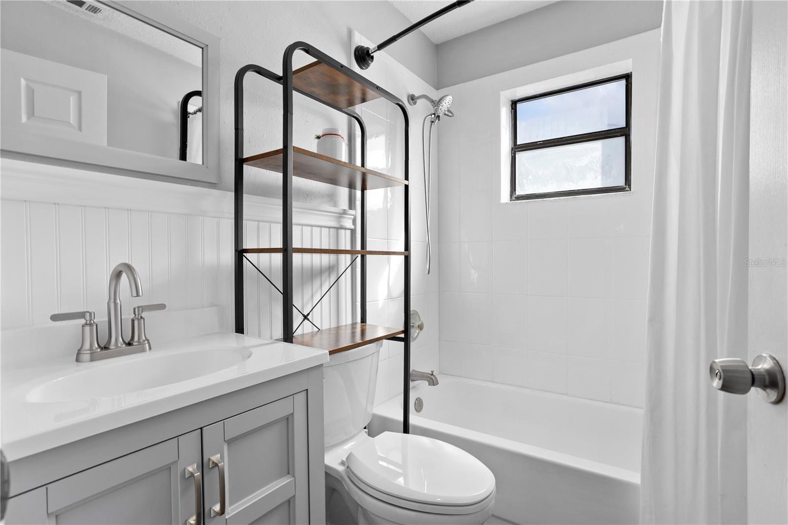 Image 34 of 47 For 2531 Ludlow Street