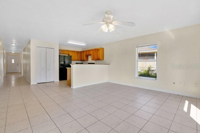 Image 7 of 29 For 754 Camel Court