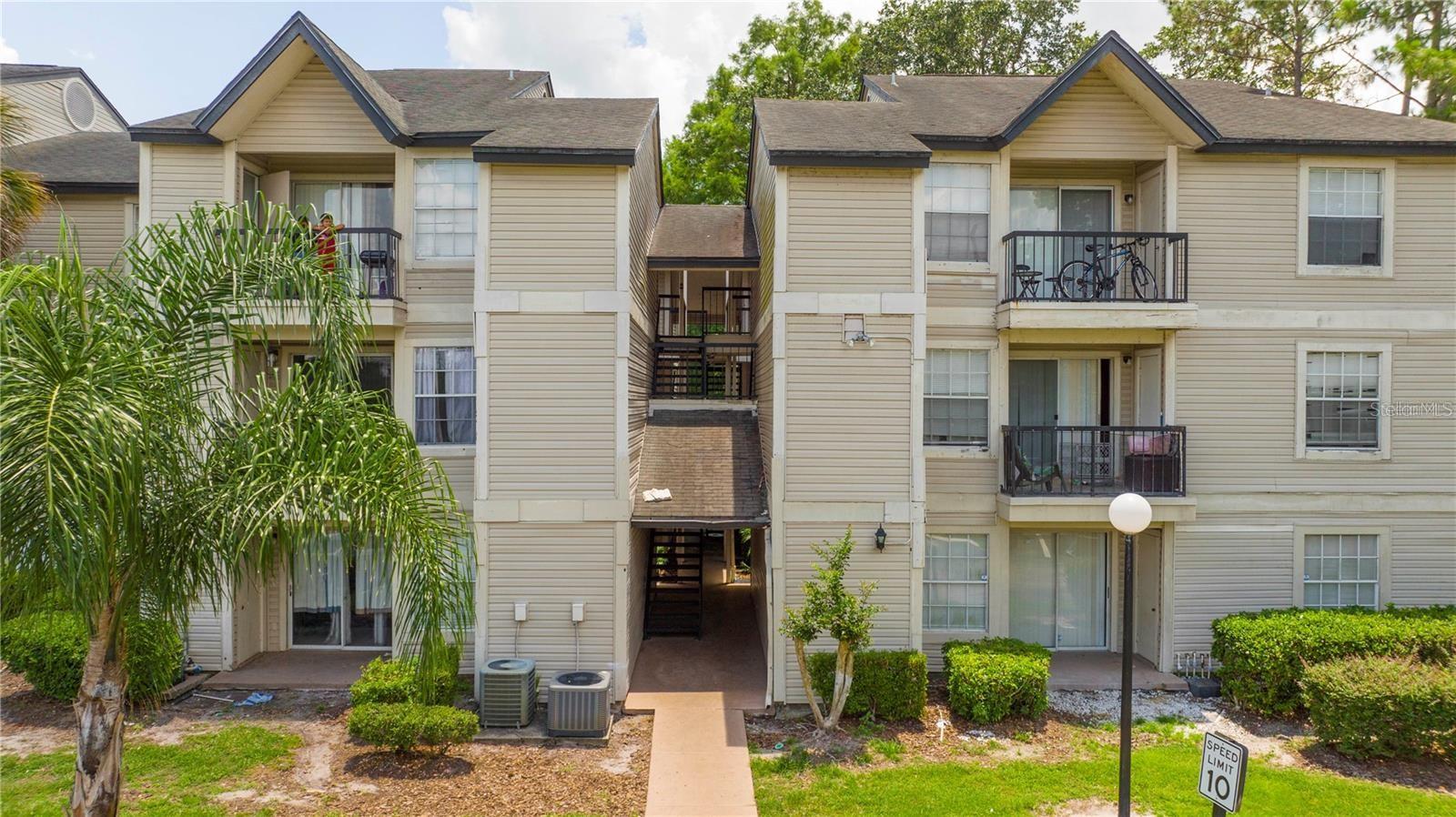 Image 4 of 50 For 1932 Lake Atriums Circle 86