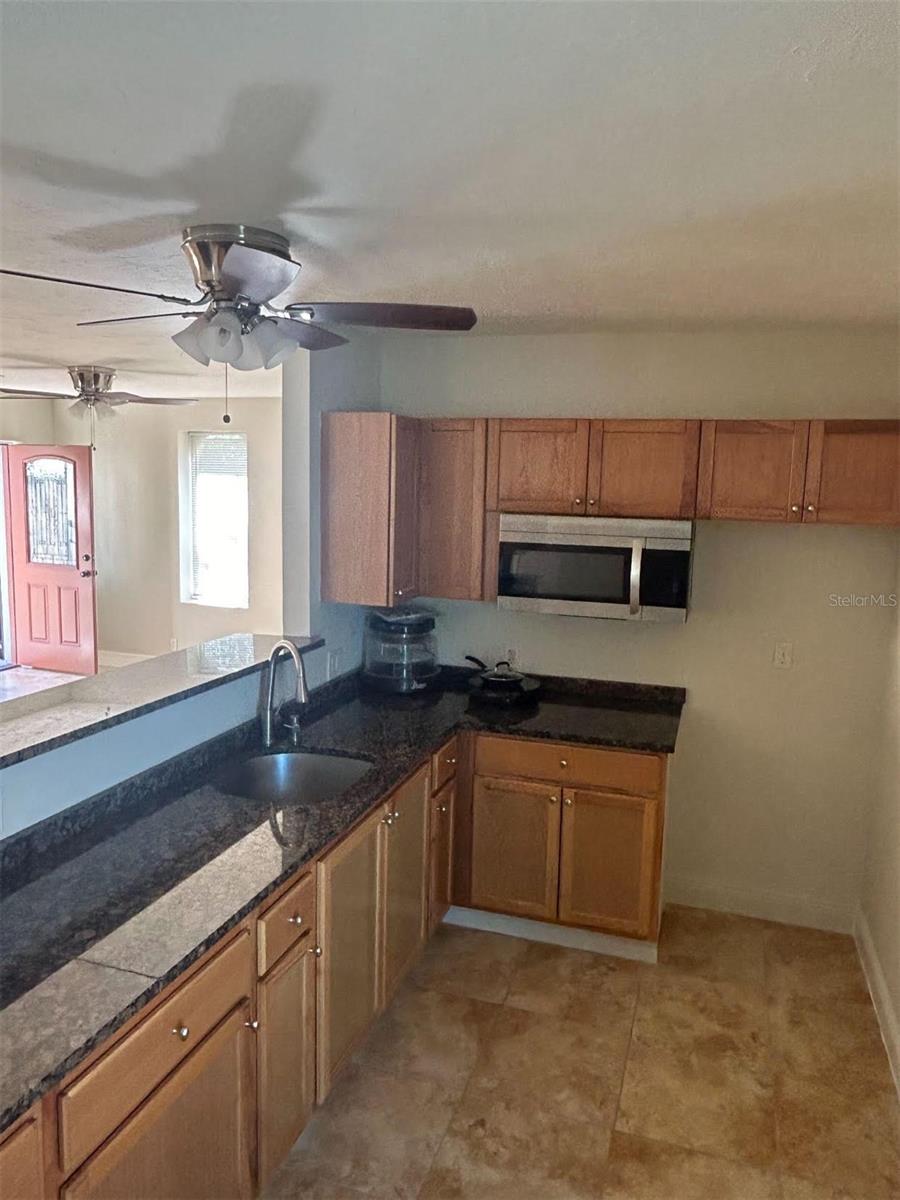 Image 6 of 7 For 1827 2nd Avenue E